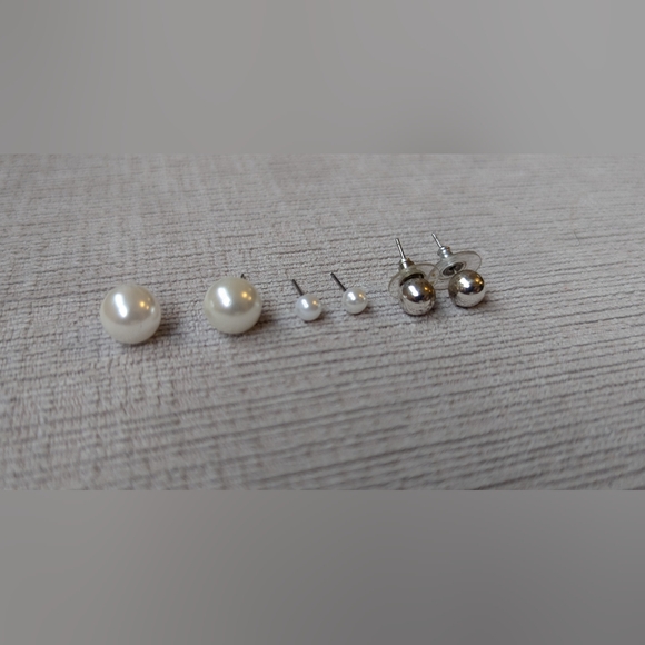 Three Pairs of Earrings - Picture 2 of 3